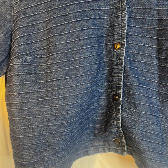 St Johns Bay Denim Cropped Shirt Casual Boho 100% Cotton Size 12T Neutral Y2K - Picture 5 of 8